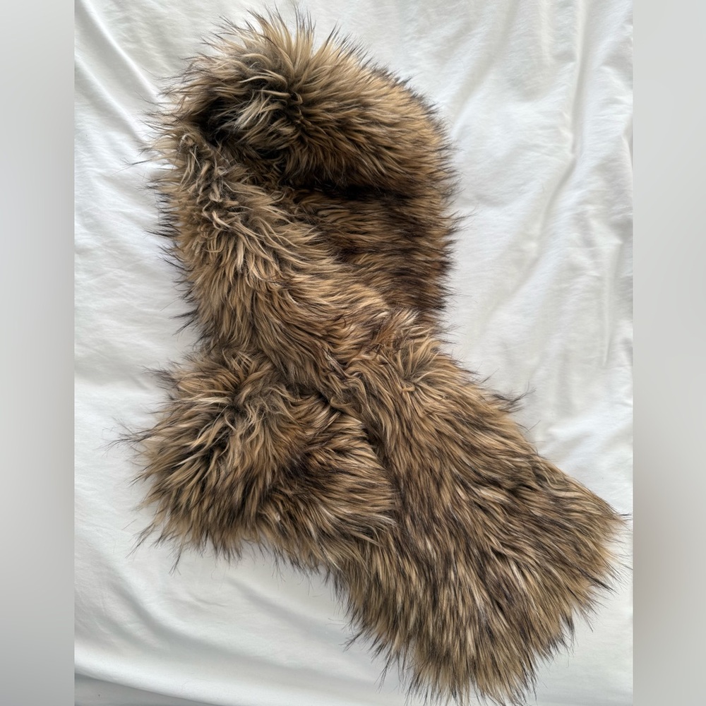 Babaton Faux Fur Scarf
